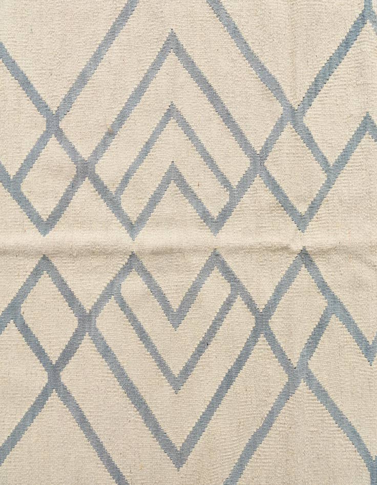 Detail image of 8' 7 x 10'  Hand Woven Kilim Modern Wool Rug