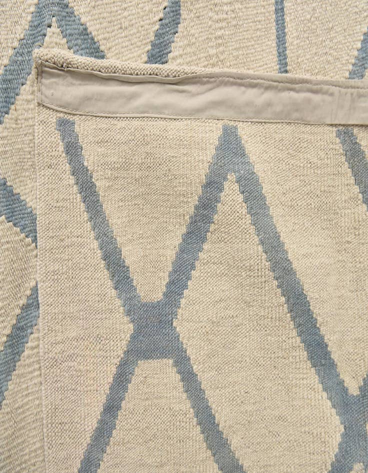 Detail image of 8' 7 x 10'  Hand Woven Kilim Modern Wool Rug