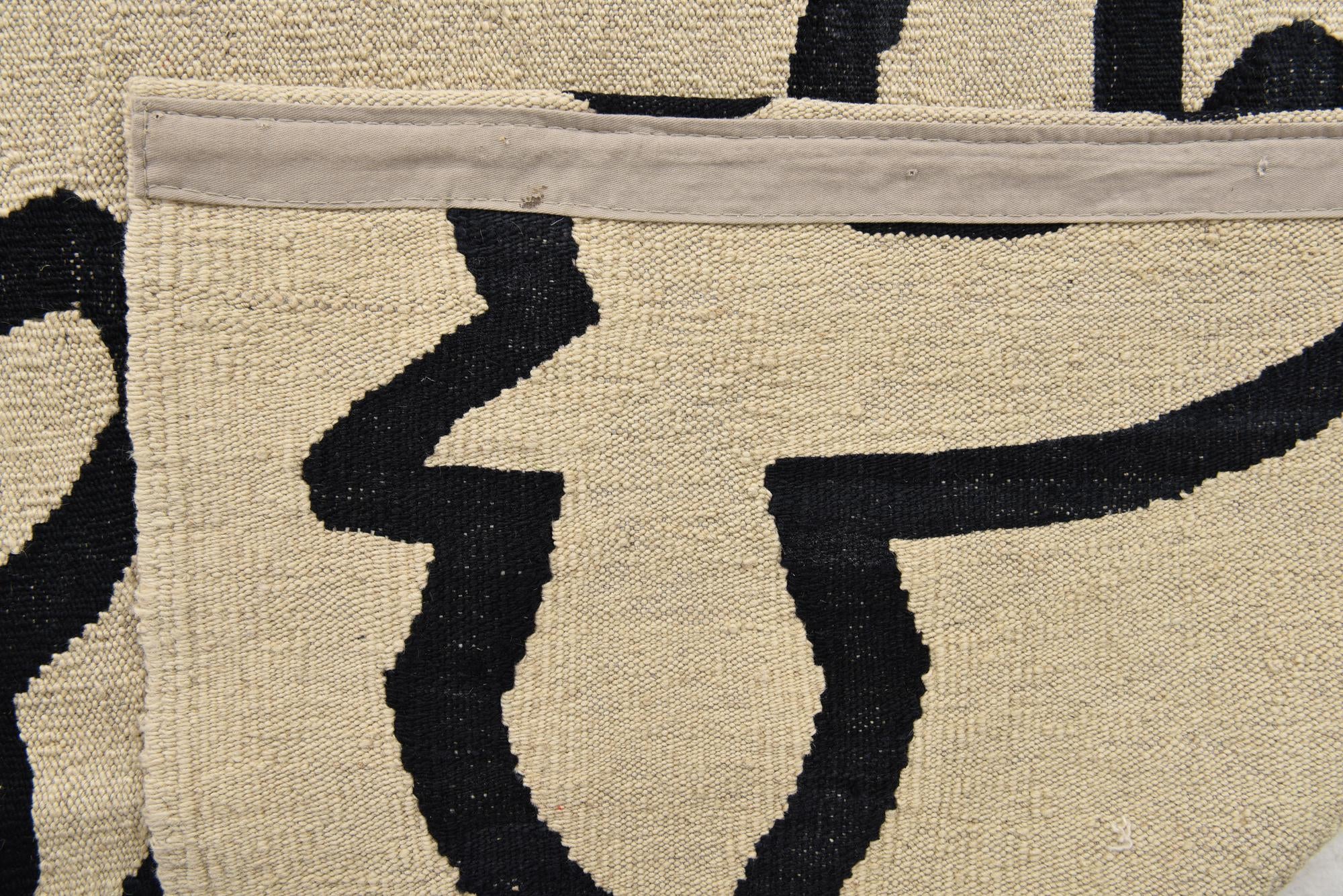 6' 5 x 7' 8 Hand Woven Kilim Modern Wool Rug