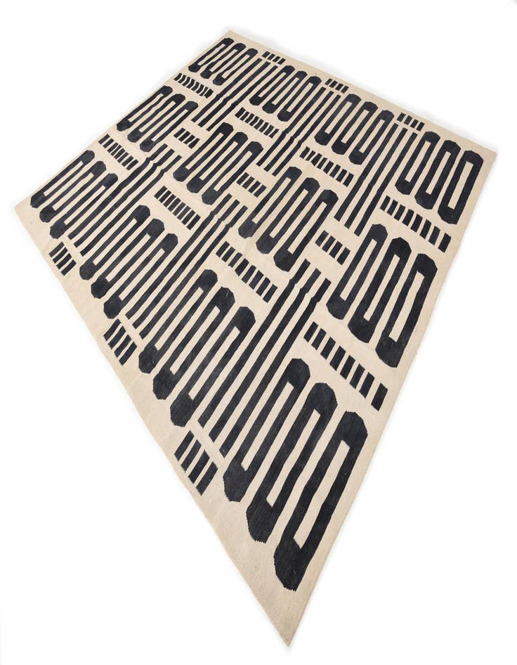 Detail image of 8' 5 x 9' 8  Hand Woven Kilim Modern Wool Rug