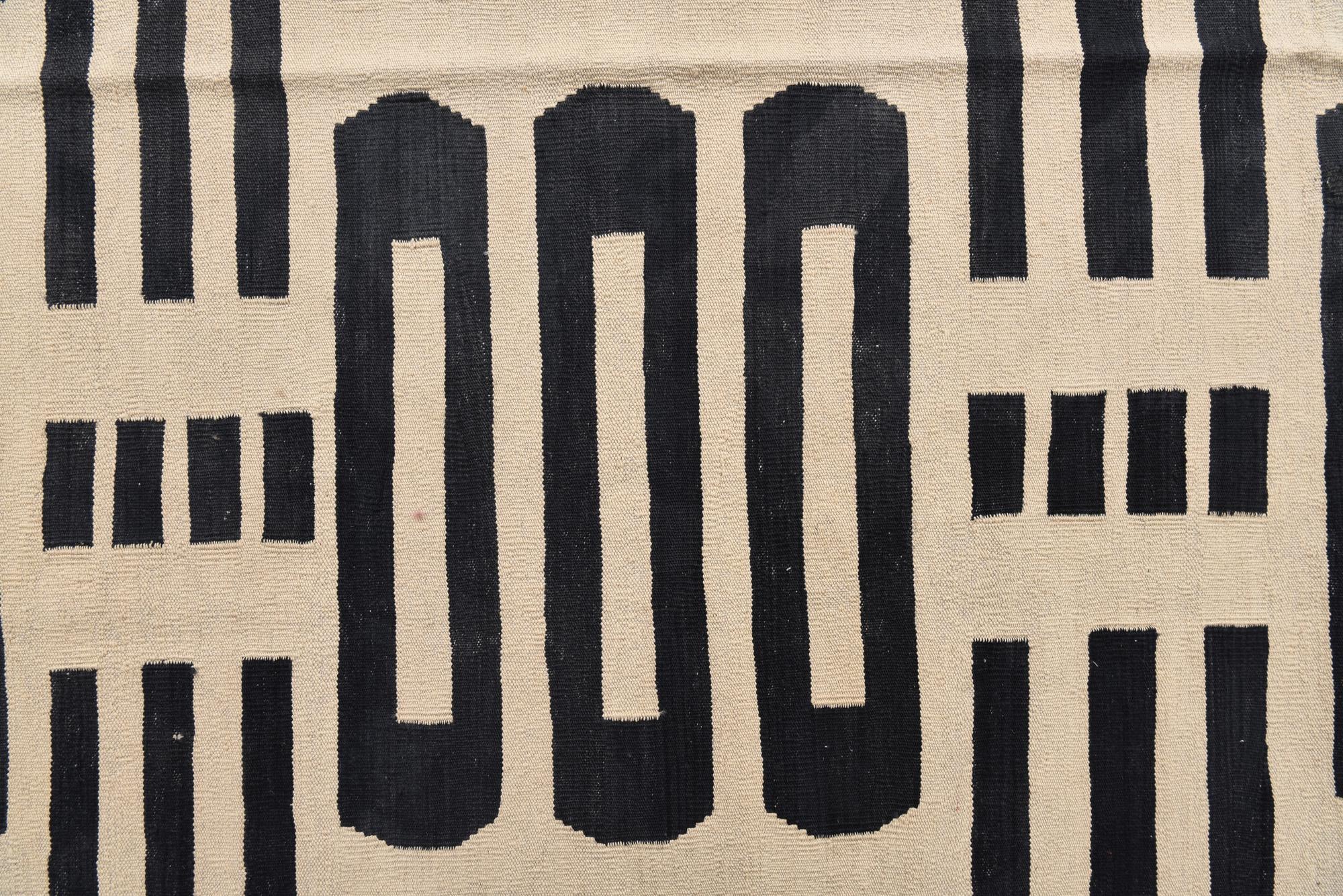 8' 5 x 9' 8 Hand Woven Kilim Modern Wool Rug