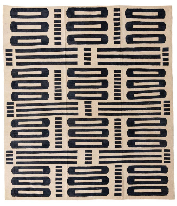 Detail image of 8' 5 x 9' 8 Hand Woven Kilim Modern Wool Rug