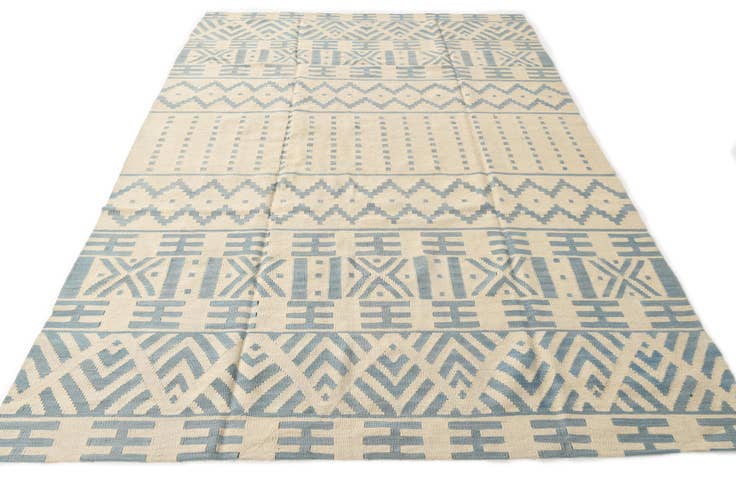 Detail image of 6' 8 x 9' 8 Hand Woven Kilim Modern Wool Rug