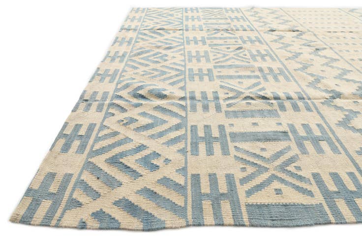 Detail image of 6' 8 x 9' 8 Hand Woven Kilim Modern Wool Rug