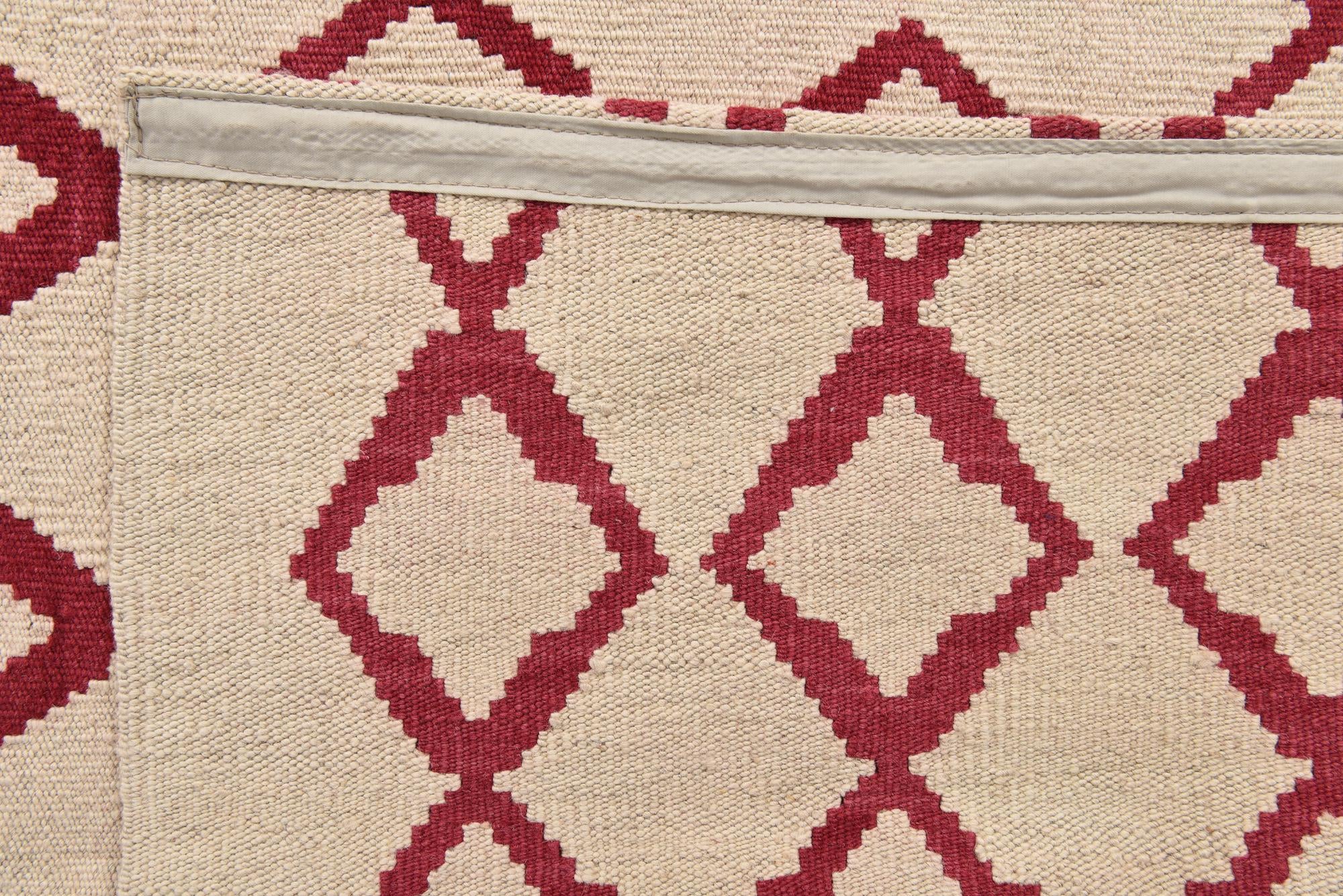 6' 11 x 9' 8 Hand Woven Kilim Modern Wool Rug