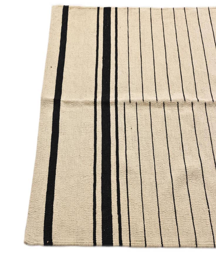 Detail image of 3' 5 x 5' 1  Hand Woven Kilim Modern Wool Rug