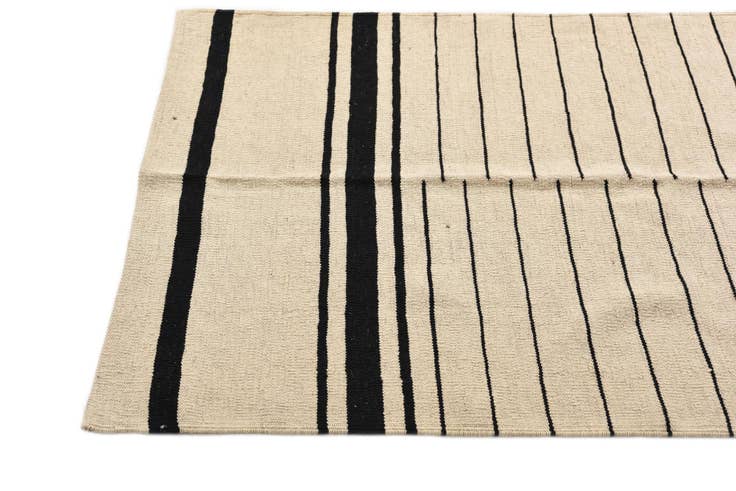 Detail image of 3' 5 x 5' 1 Hand Woven Kilim Modern Wool Rug