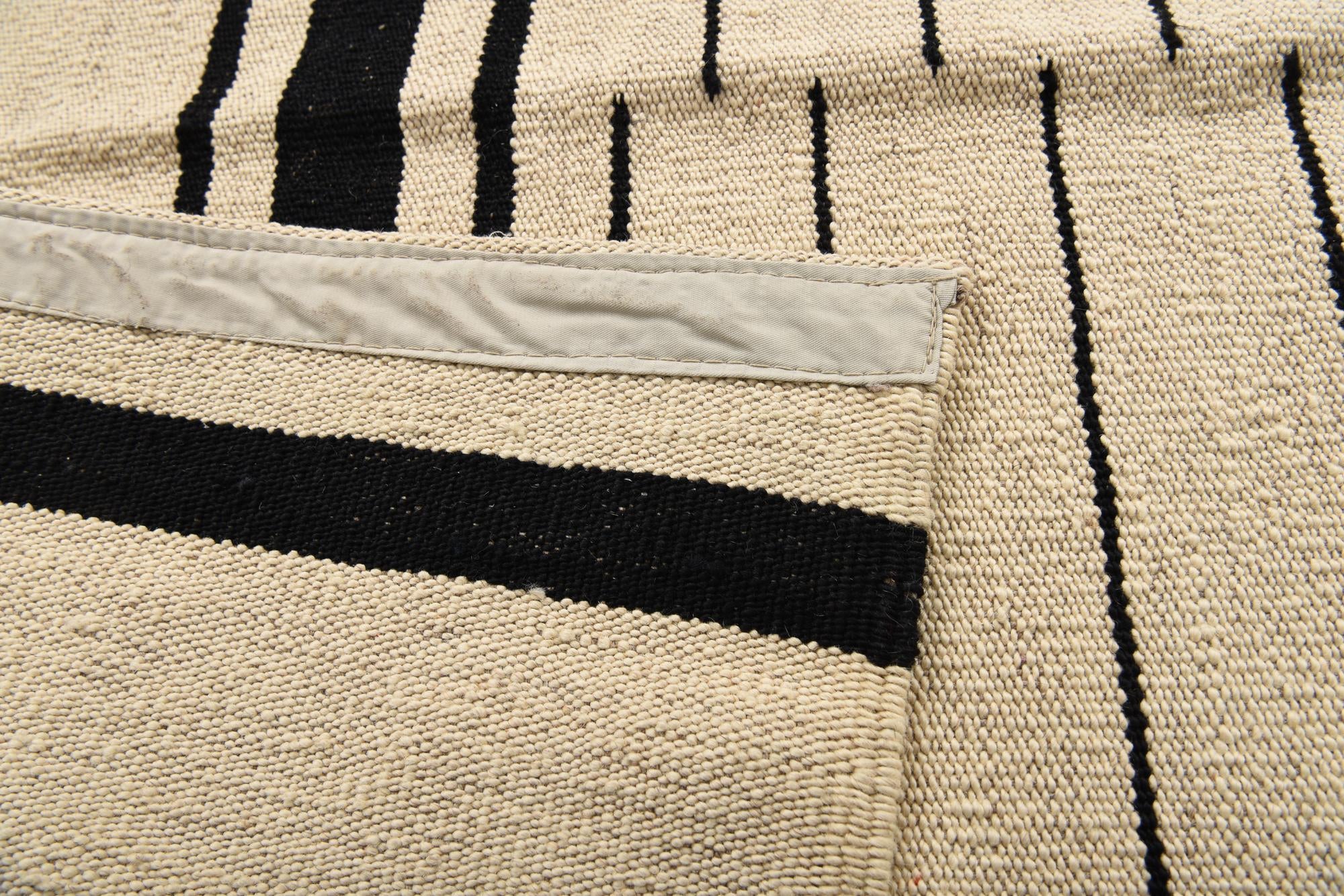 3' 5 x 5' 1 Hand Woven Kilim Modern Wool Rug