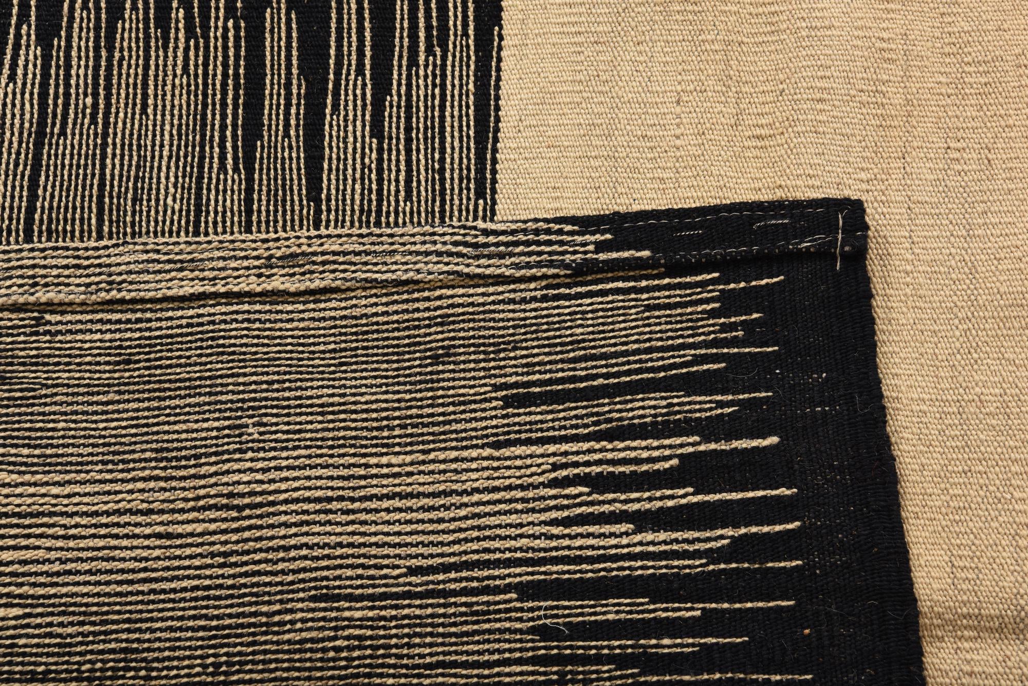 8' 4 x 9' 7 Hand Woven Kilim Modern Wool Rug