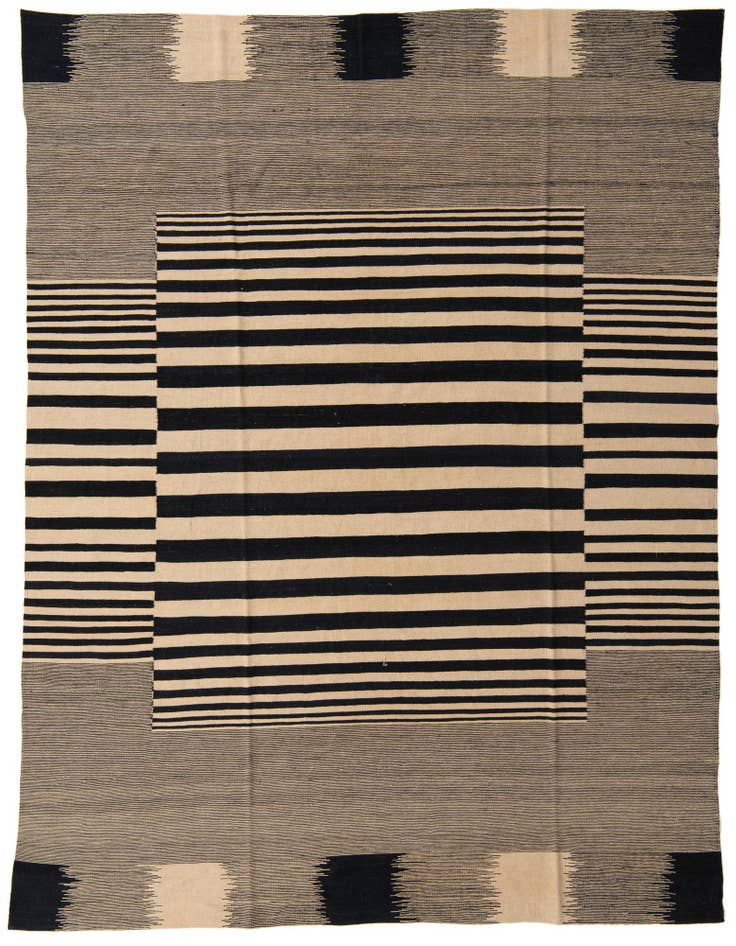 Detail image of 8' 2 x 9' 10 Hand Woven Kilim Modern Wool Rug