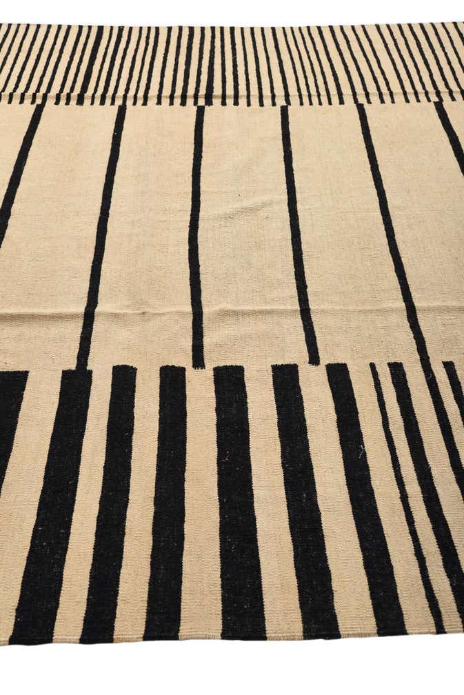 8' 4 x 9' 4 Hand Woven Kilim Modern Wool Rug