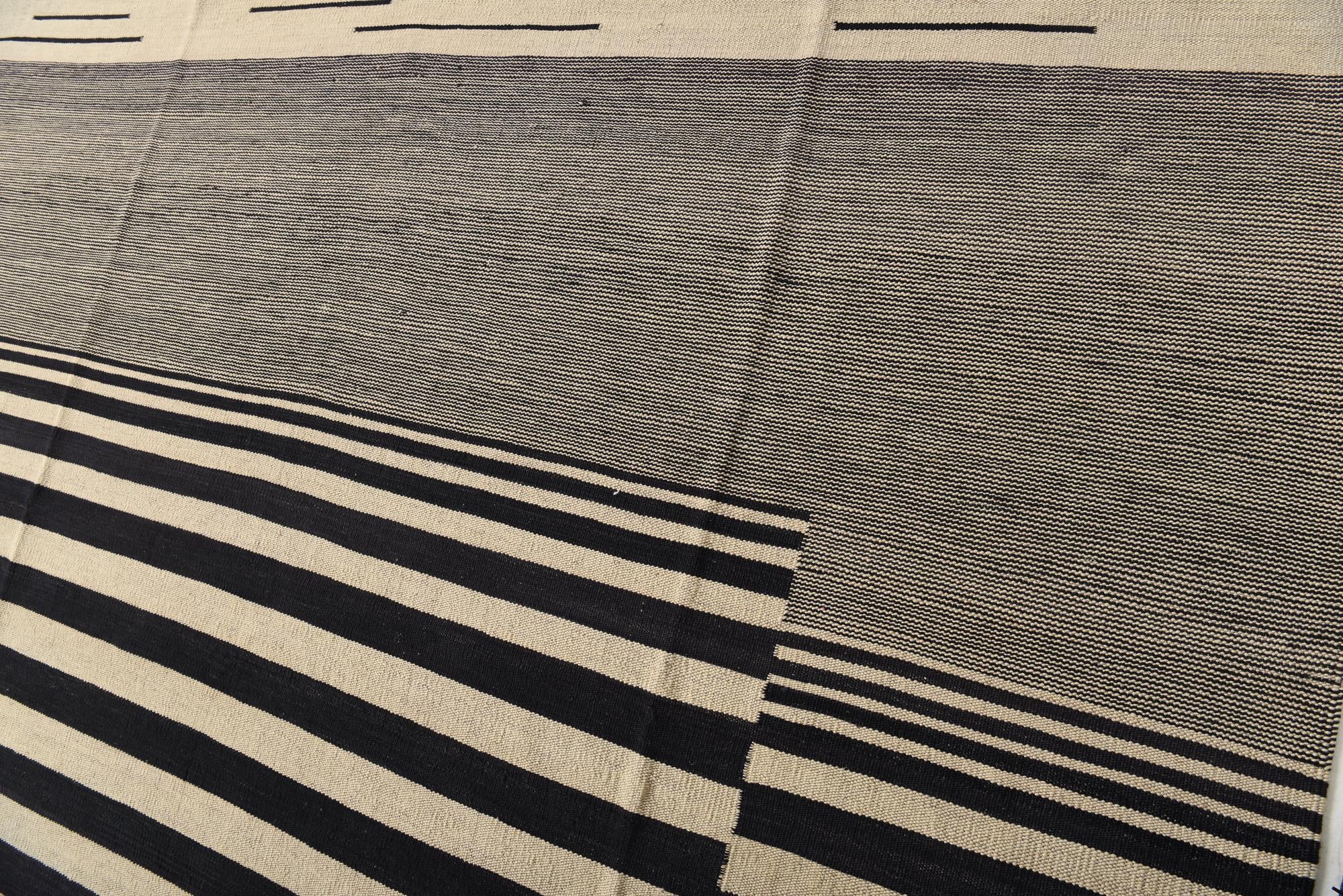 8' 3 x 9' 7 Hand Woven Kilim Modern Wool Rug