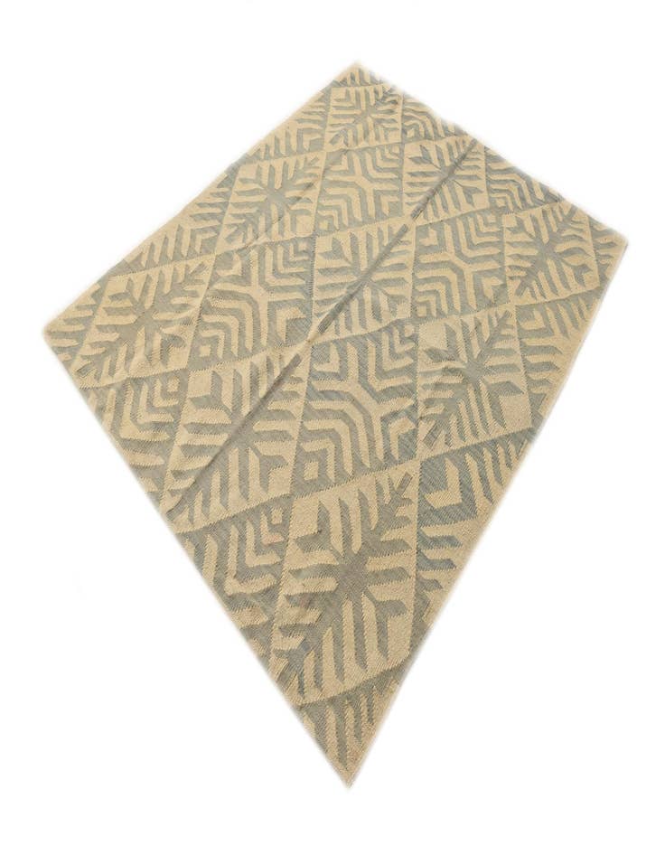 Detail image of 5' 1 x 6' 3  Hand Woven Kilim Modern Wool Rug