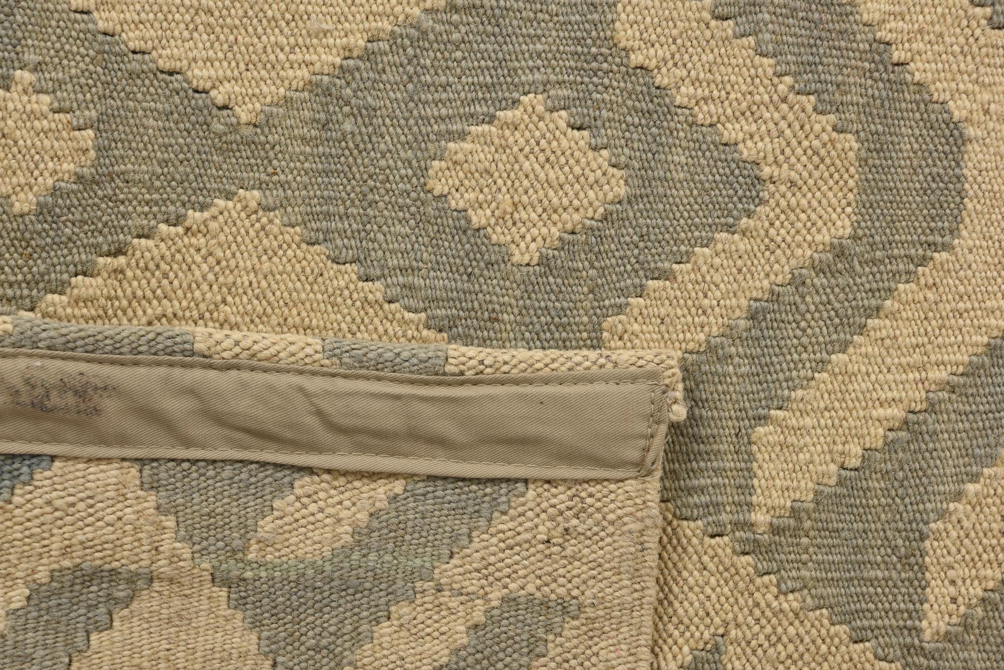 5' 1 x 6' 3 Hand Woven Kilim Modern Wool Rug