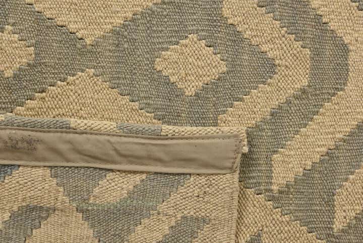 5' 1 x 6' 3 Hand Woven Kilim Modern Wool Rug