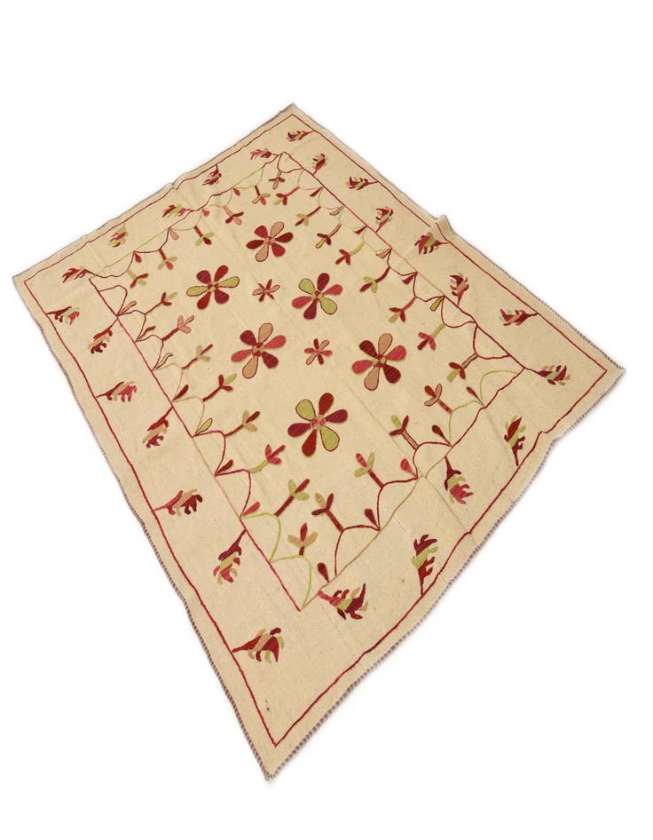 Detail image of 5' 9 x 7' 7  Hand Woven Kilim Modern Wool Rug