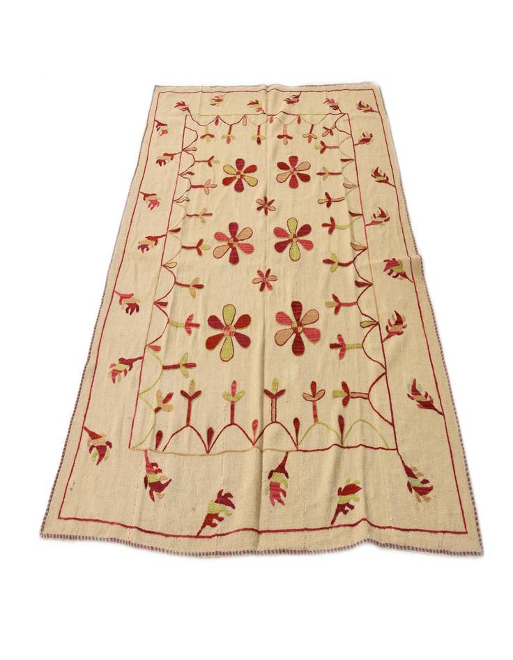 Detail image of 5' 9 x 7' 7  Hand Woven Kilim Modern Wool Rug