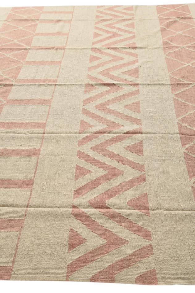 Detail image of 8' 6 x 10' Hand Woven Kilim Modern Wool Rug