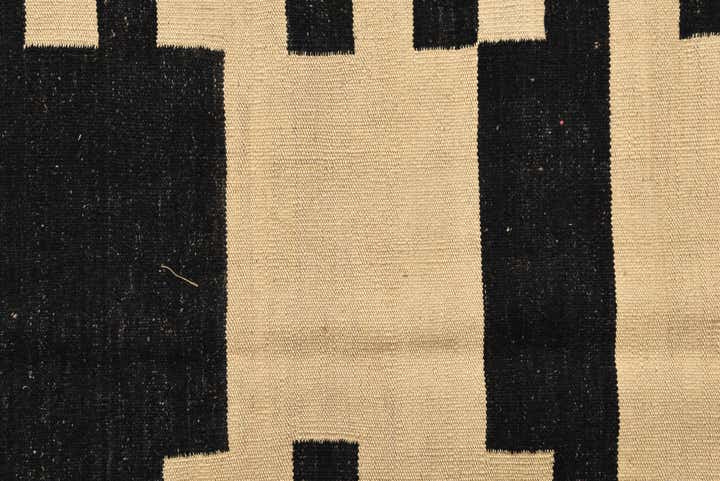 4' x 5' 10 Hand Woven Kilim Modern Wool Rug