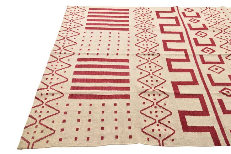 Detail image of 6' x 7' 9 Hand Woven Kilim Modern Wool Rug