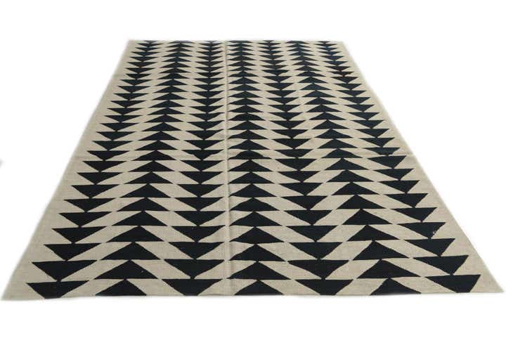6' 9 x 9' 6 Hand Woven Kilim Modern Wool Rug