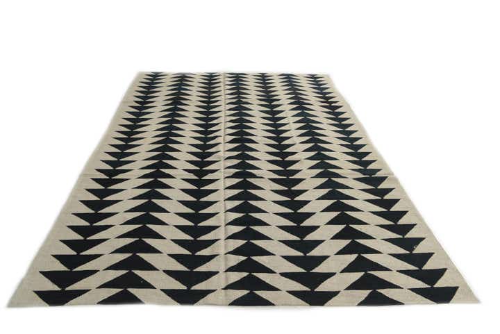 6' 9 x 9' 6 Hand Woven Kilim Modern Wool Rug