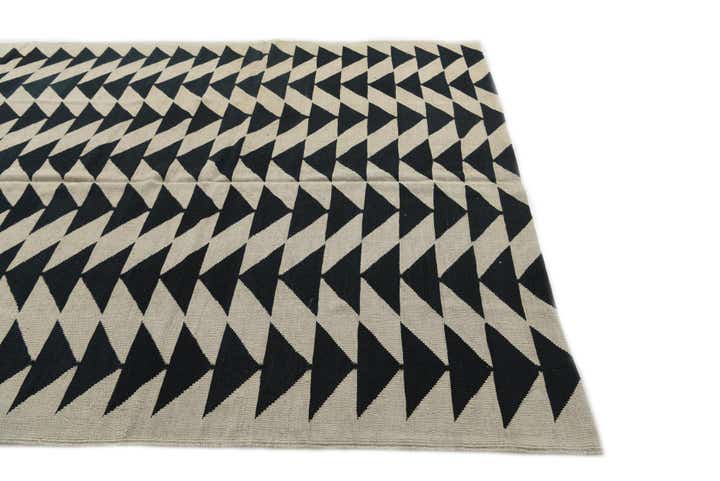 6' 9 x 9' 6 Hand Woven Kilim Modern Wool Rug