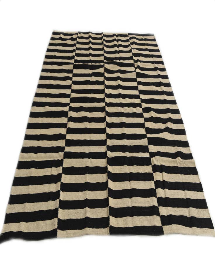 Detail image of 5' 10 x 7' 7  Hand Woven Kilim Modern Wool Rug