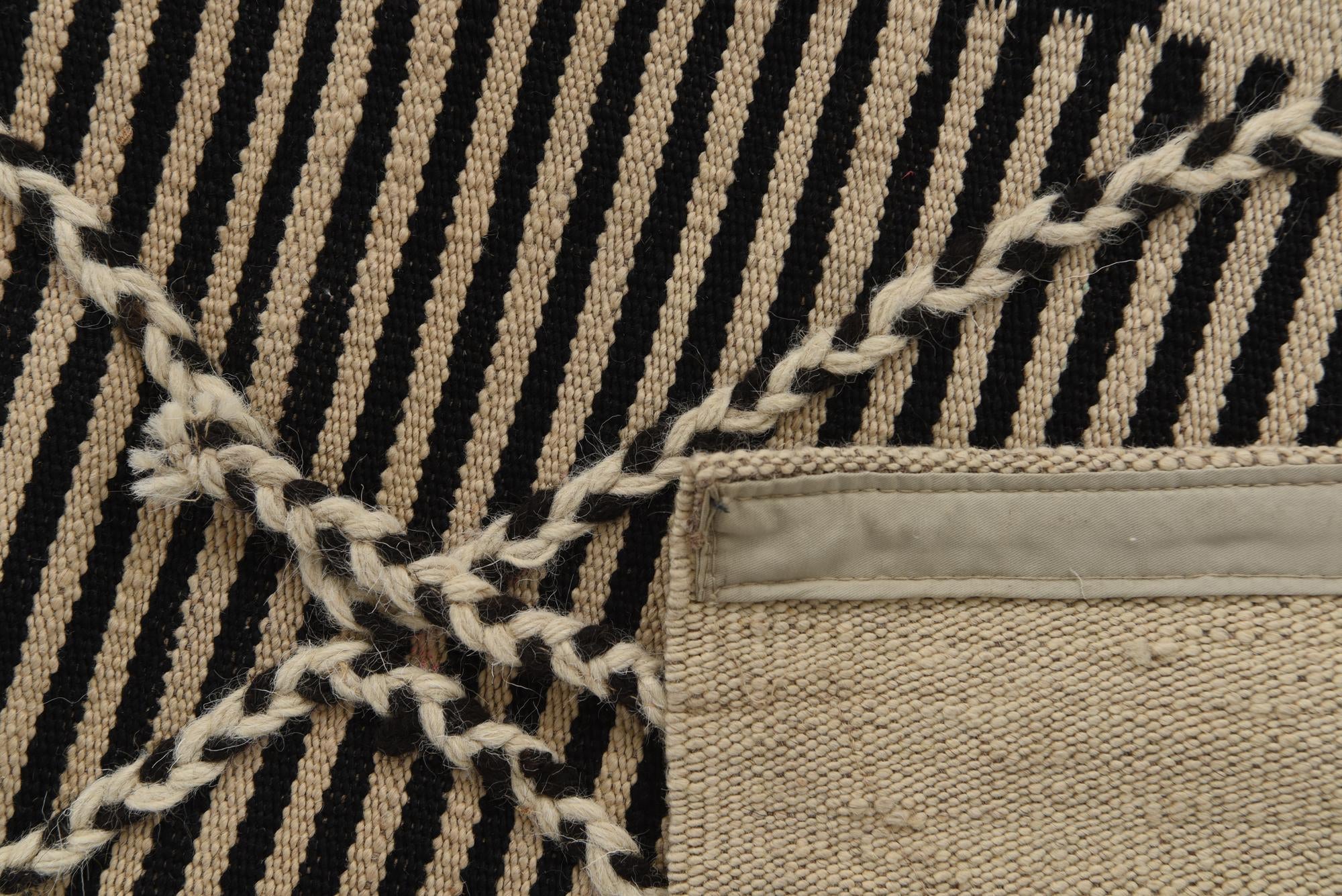 6' 7 x 9' 8 Hand Woven Kilim Modern Wool Rug