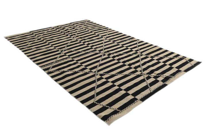 6' 8 x 9' 10 Hand Woven Kilim Modern Wool Rug