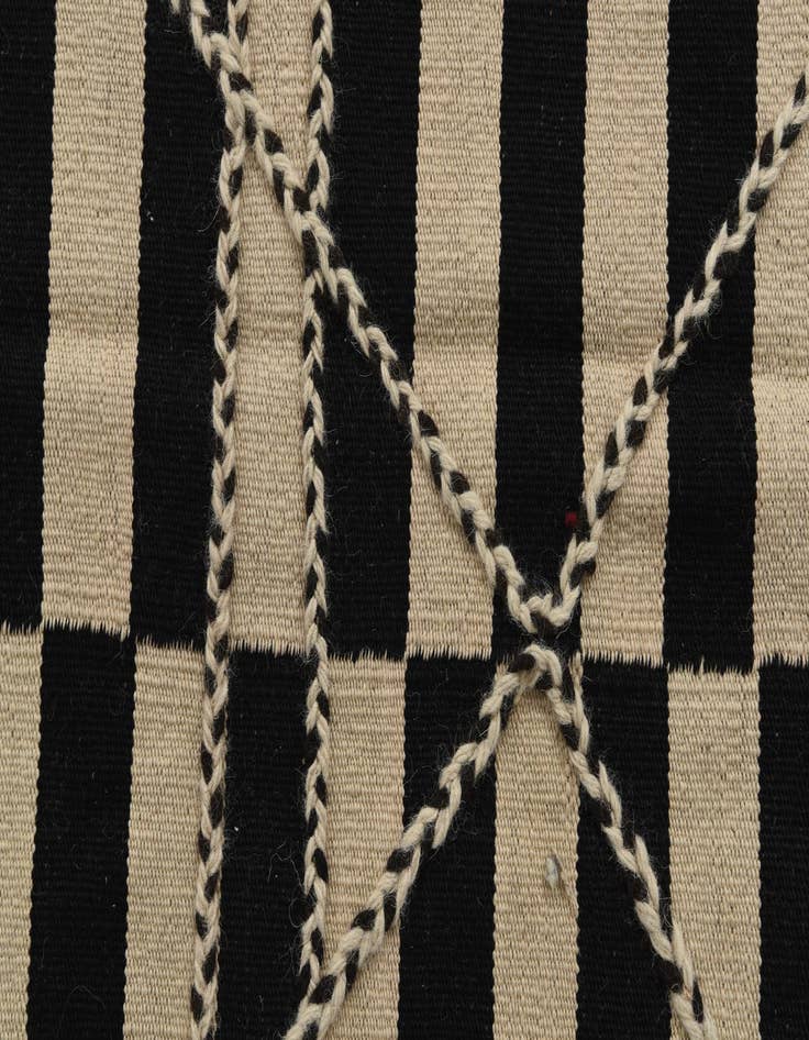 Detail image of 6' 8 x 9' 10  Hand Woven Kilim Modern Wool Rug