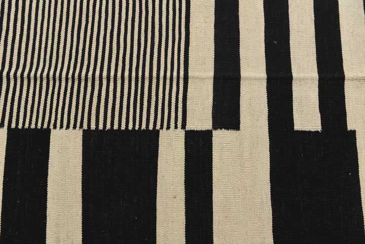 5' 7 x 7' 9 Hand Woven Kilim Modern Wool Rug