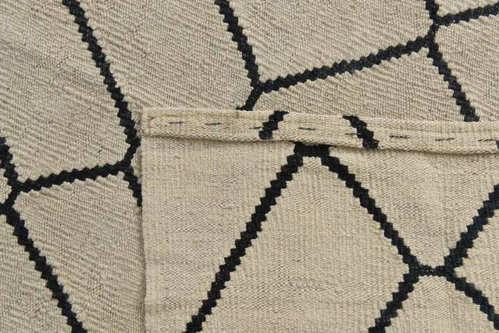 6' x 7' 3 Hand Woven Kilim Modern Wool Rug