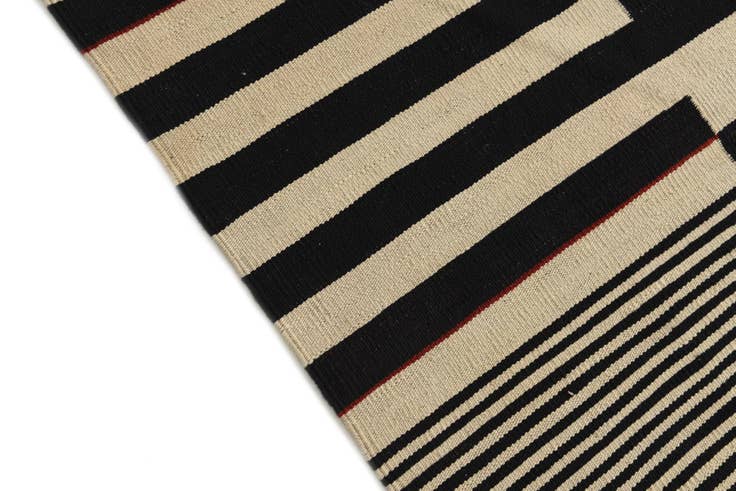 Detail image of 4' 10 x 6' 5 Hand Woven Kilim Modern Wool Rug