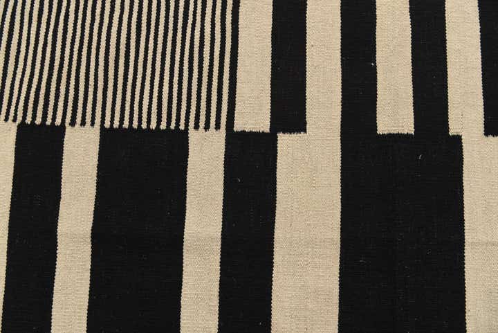 5' x 6' 9 Hand Woven Kilim Modern Wool Rug