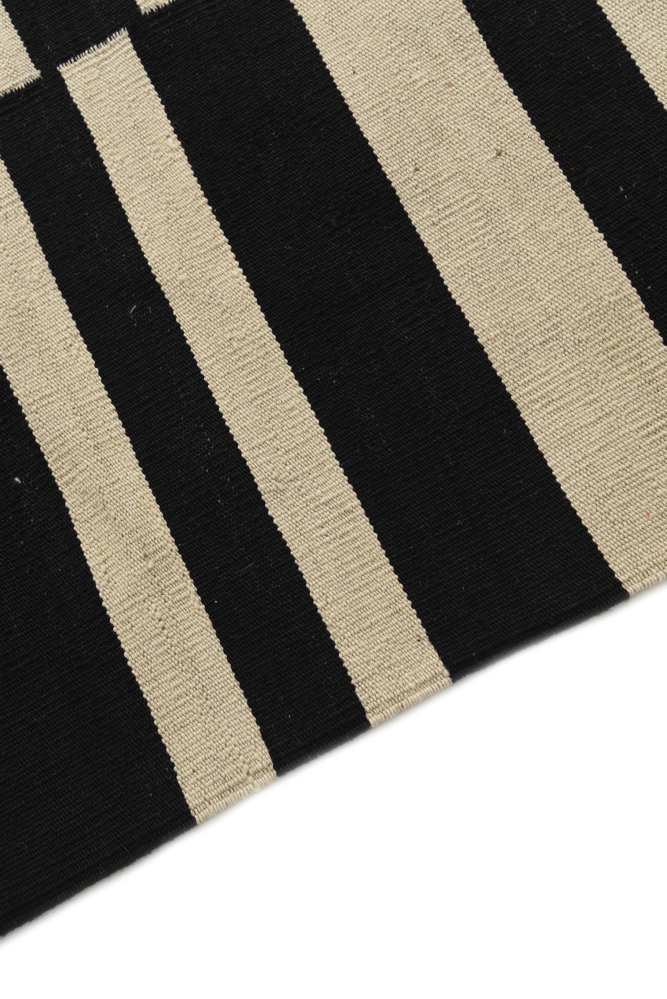 5' 1 x 6' 9 Hand Woven Kilim Modern Wool Rug