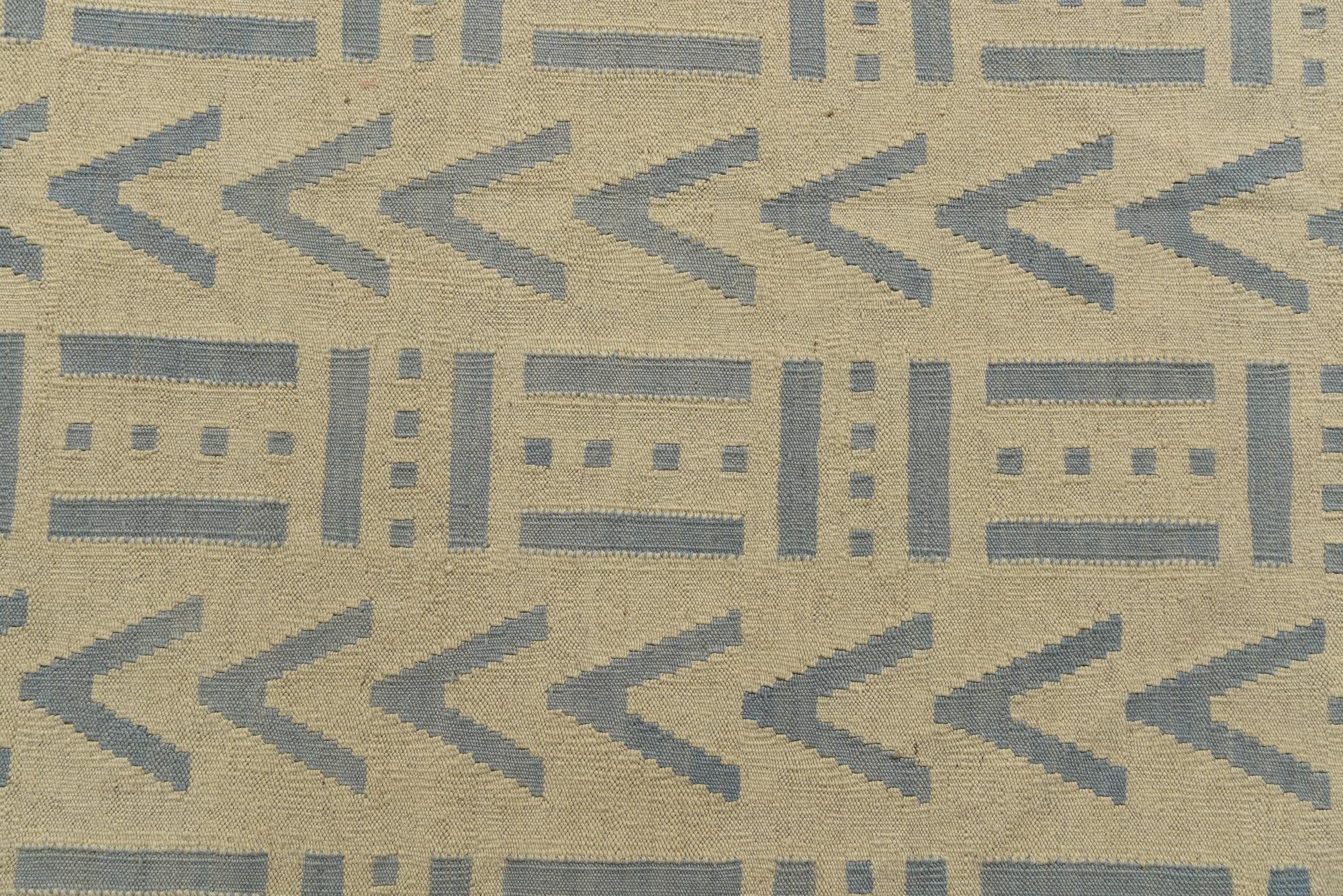 5' x 6' 6 Hand Woven Kilim Modern Wool Rug