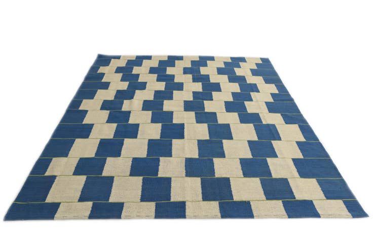 Detail image of 6' 4 x 7' 2 Hand Woven Kilim Modern Wool Rug
