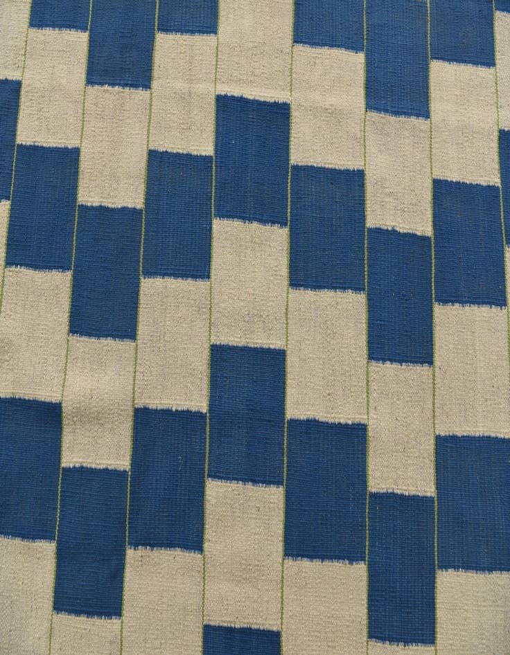 Detail image of 6' 4 x 7' 2  Hand Woven Kilim Modern Wool Rug