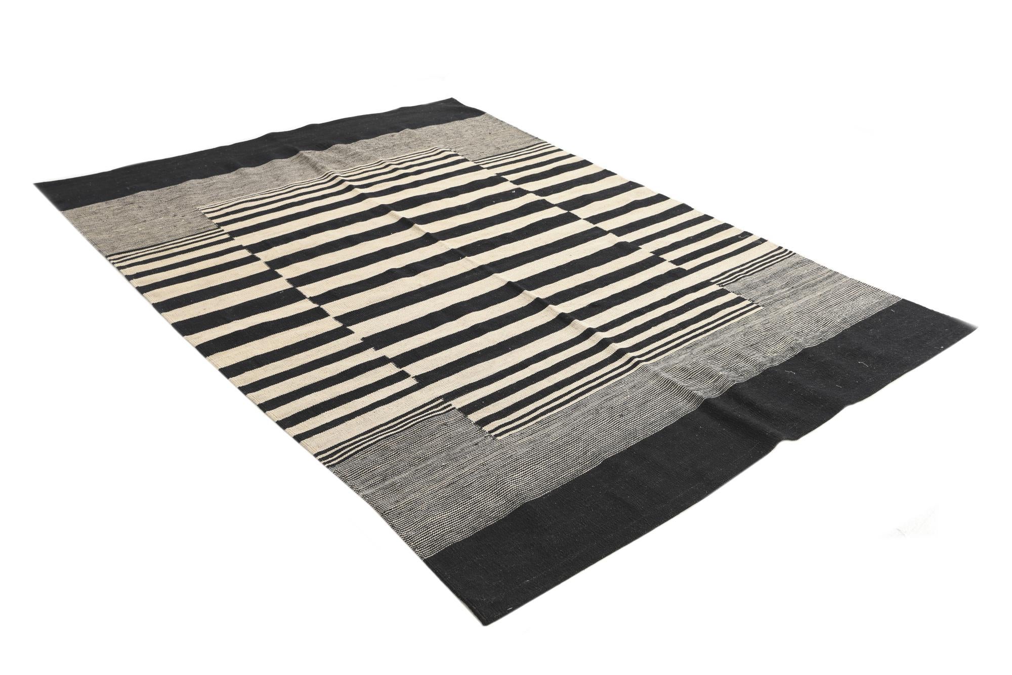 5' 8 x 7' 9 Hand Woven Kilim Modern Wool Rug