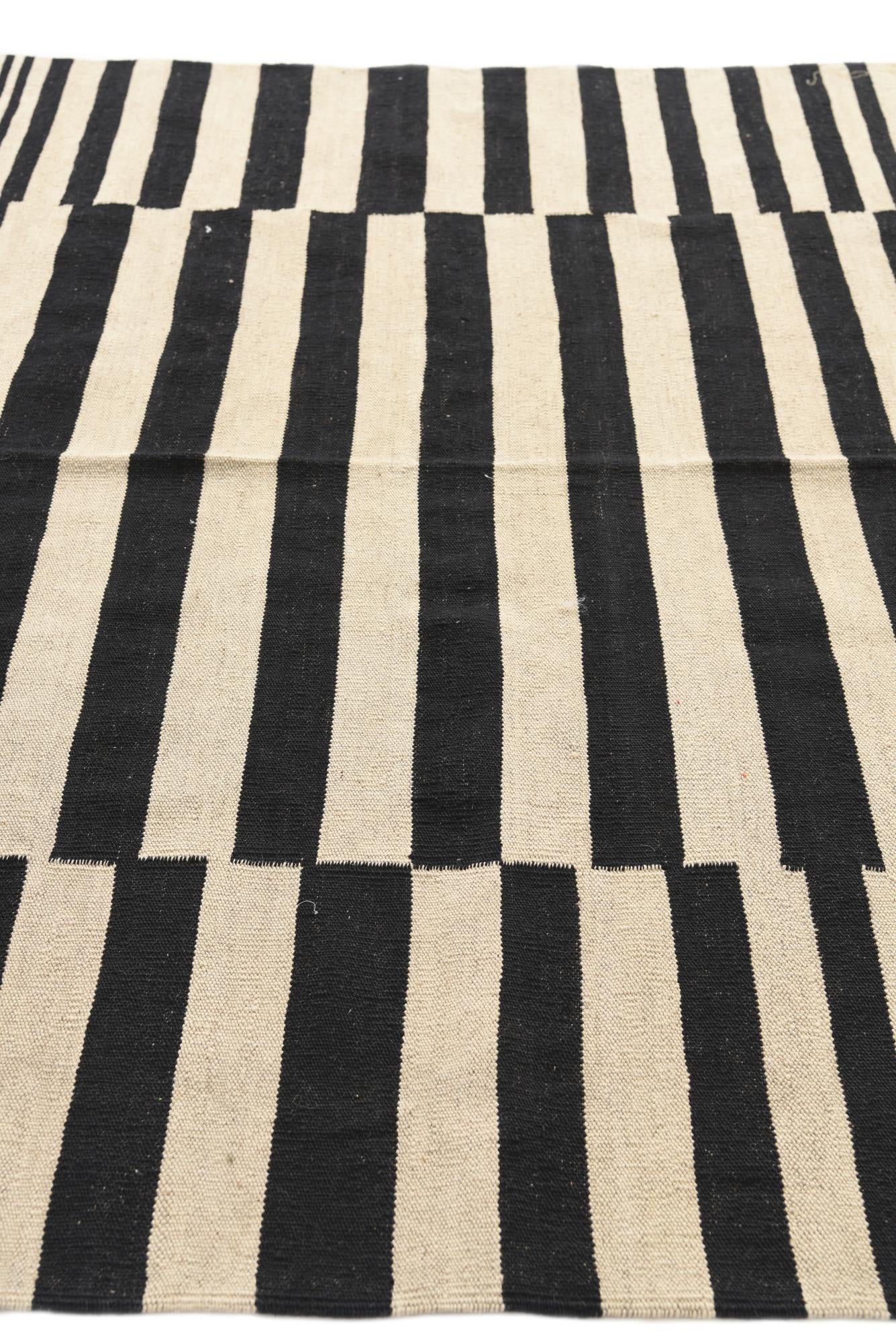 5' 8 x 7' 9 Hand Woven Kilim Modern Wool Rug