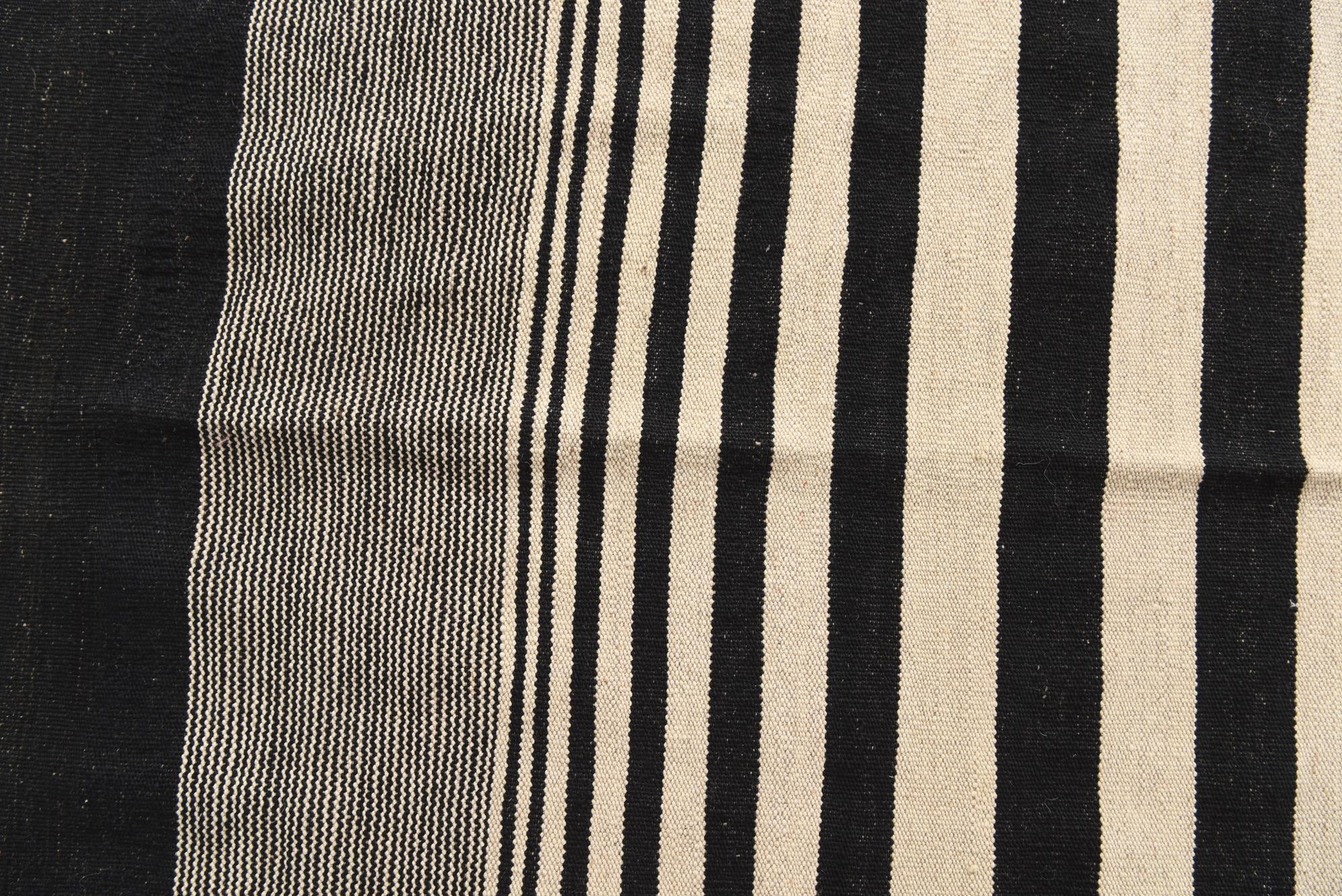 5' 8 x 7' 9 Hand Woven Kilim Modern Wool Rug