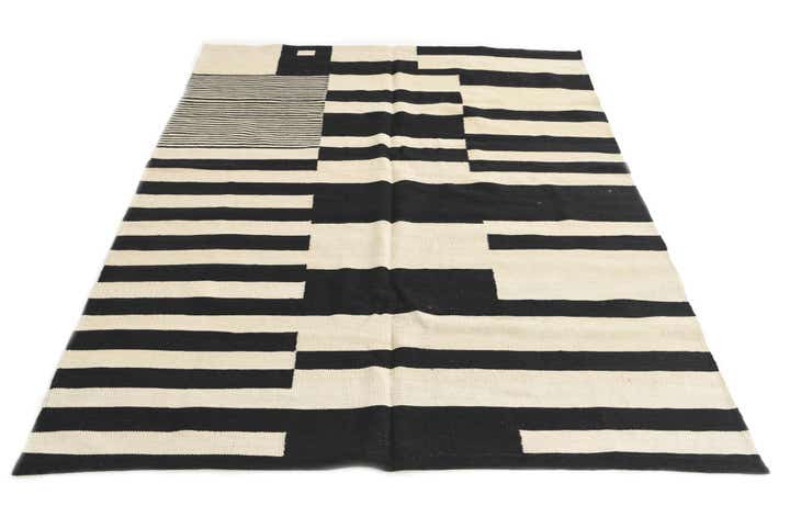 5' 1 x 6' 9 Hand Woven Kilim Modern Wool Rug