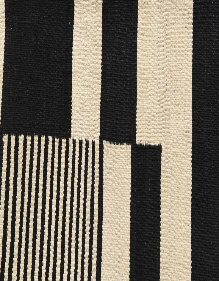 Detail image of 5' 1 x 6' 9  Hand Woven Kilim Modern Wool Rug