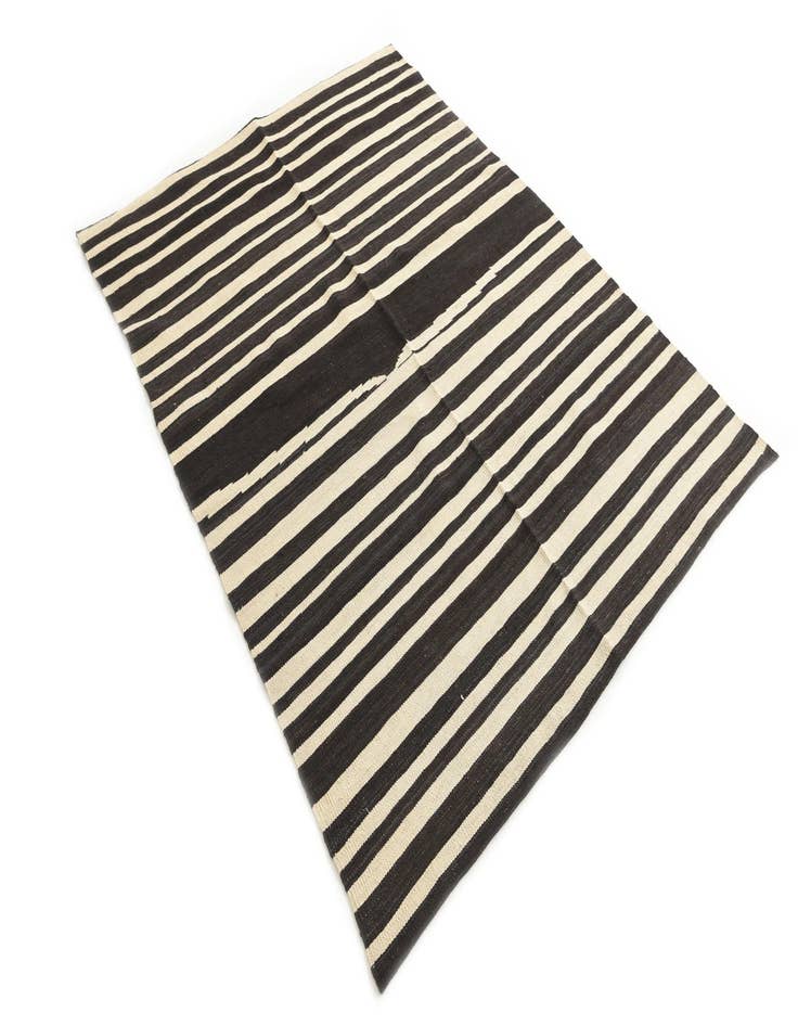 Detail image of 5' x 6' 5  Hand Woven Kilim Modern Wool Rug