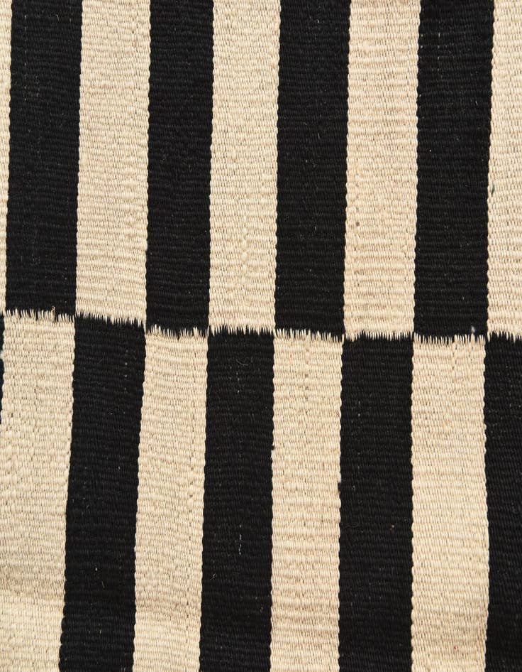 Detail image of 4' 2 x 6'  Hand Woven Kilim Modern Wool Rug