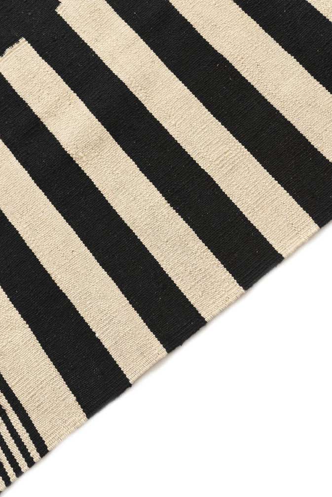 5' x 6' 10 Hand Woven Kilim Modern Wool Rug