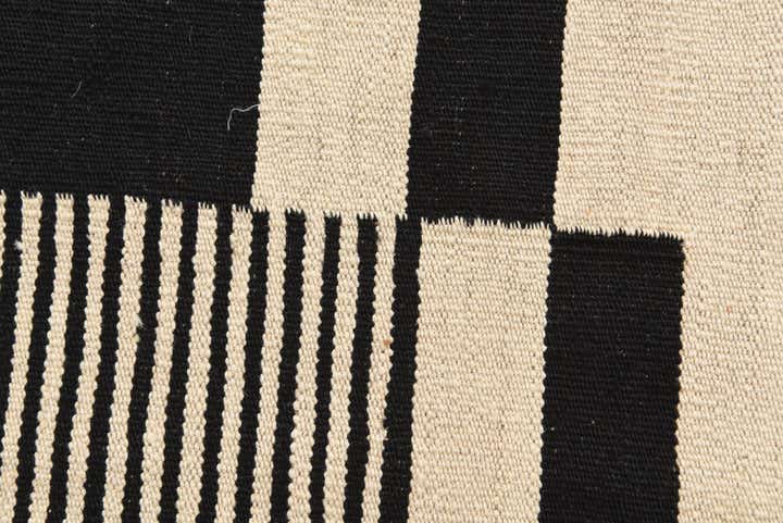 5' x 6' 10 Hand Woven Kilim Modern Wool Rug