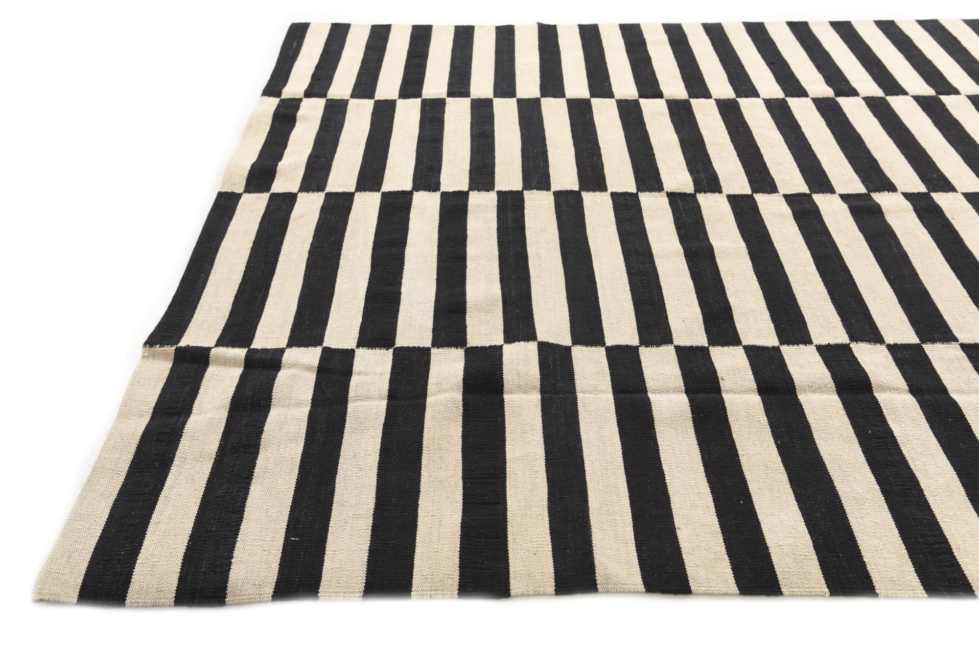 6' 9 x 9' 7 Hand Woven Kilim Modern Wool Rug