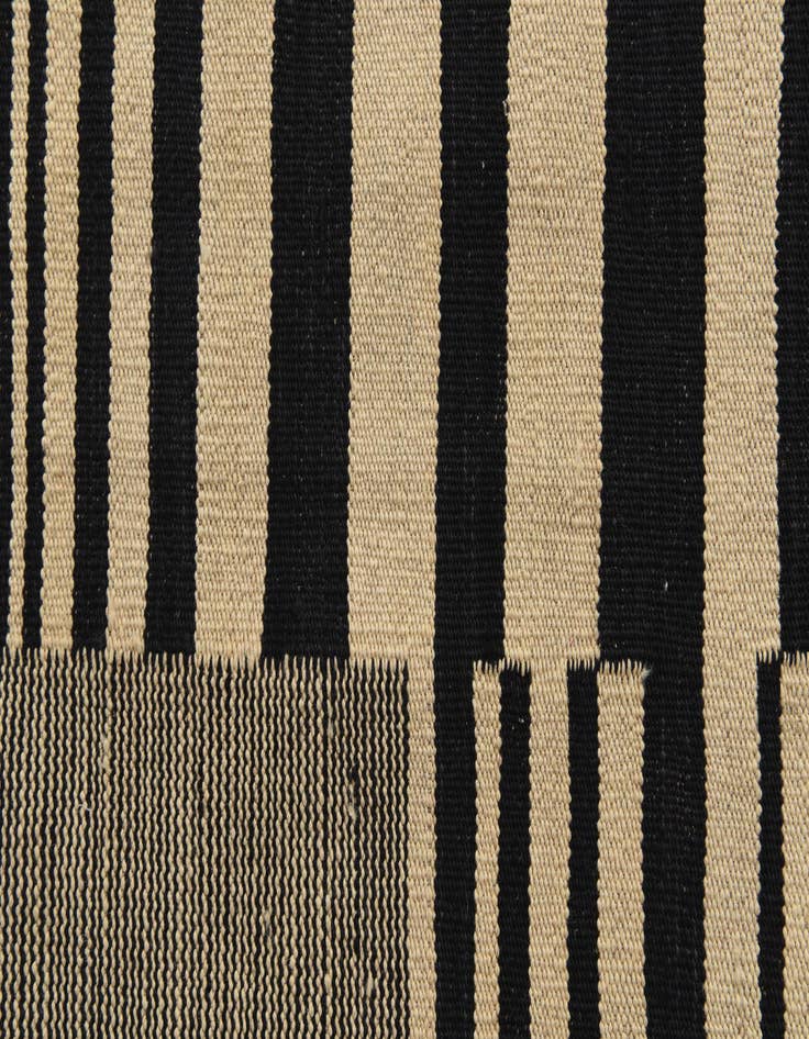 Detail image of 5' 9 x 7' 7  Hand Woven Kilim Modern Wool Rug
